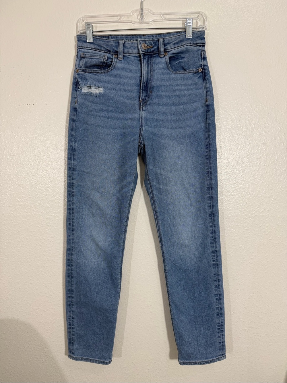American Eagle high-rise relaxed fit straight leg, blue jeans size 4 regular